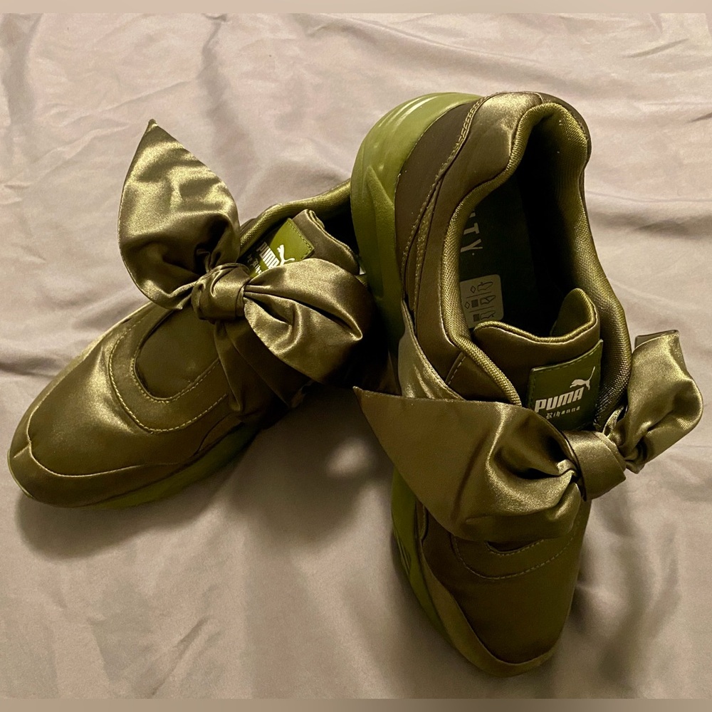 PUMA Fenty x Bow ‘Olive’